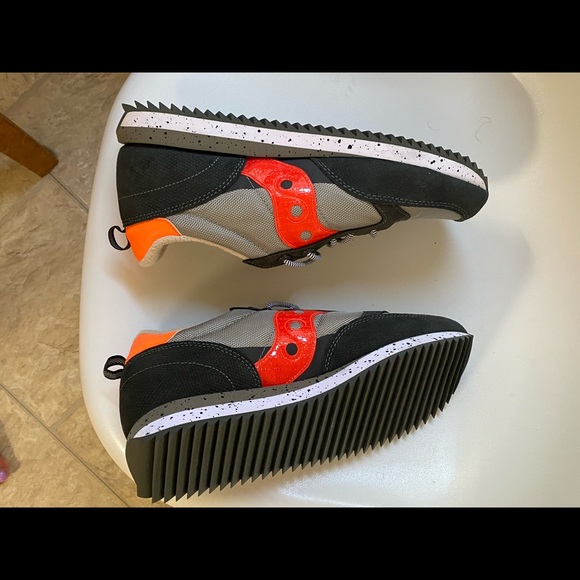 Men’s Saucony sneakers size 12M - Picture 3 of 4